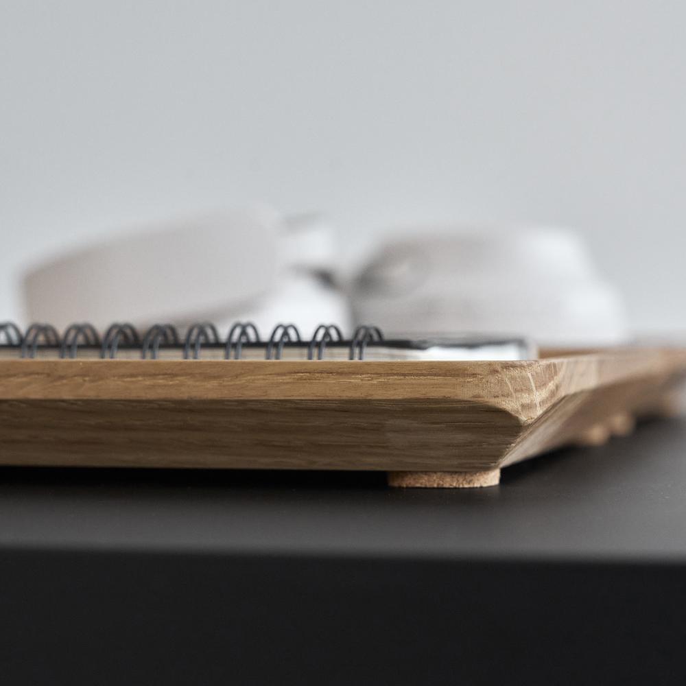 Khay đựng đồ Poly Neat, 36x20x2cm, màu gỗ tự nhiên, vát