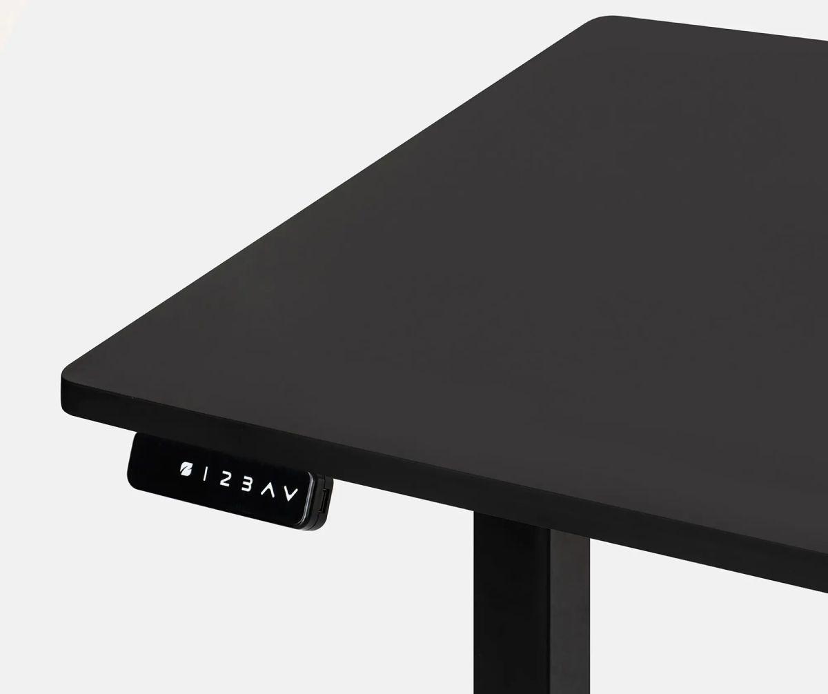Được làm từ chất liệu thép SPCC bền bỉ và chắc chắn