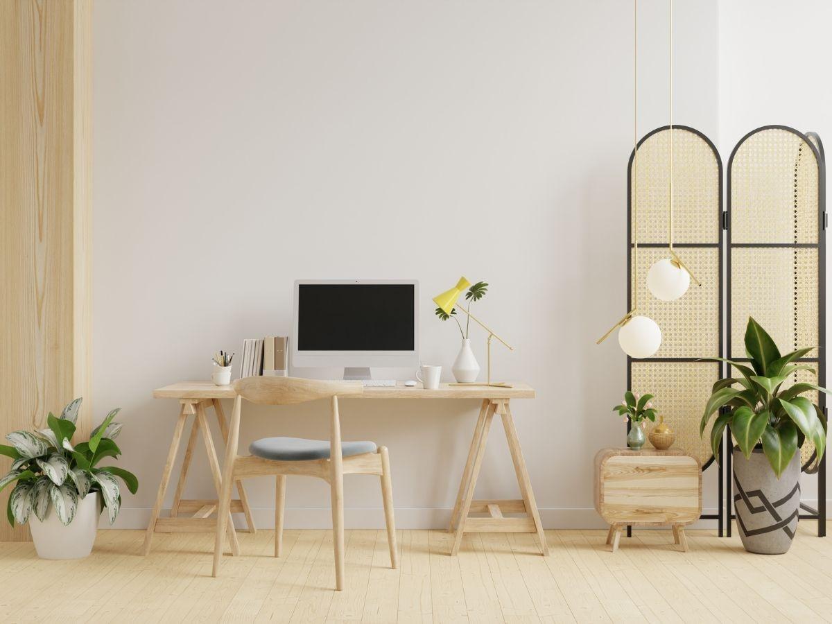 Góc setup tối giản có tông màu chủ đạo như trắng, xám, be hoặc pastel nhẹ nhàng