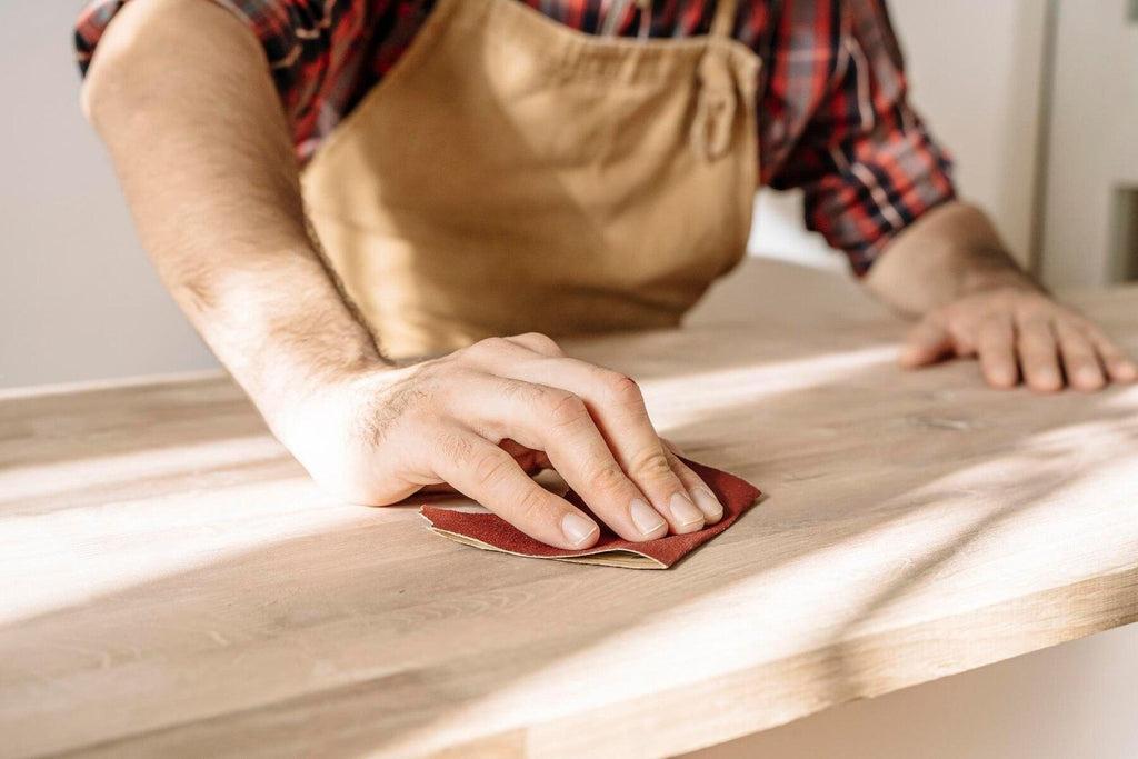 Quy trình sản xuất bàn nâng hạ - Chà nhám